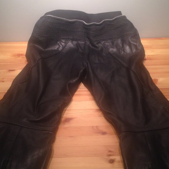 Akoury Soft Black Leather Women's Motorcycle Jacket and Pants Set - Picture 9 of 12